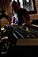 20250425 FOTO male LIVEband Retro Rock Pub MARTIN 11.JPG